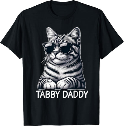 Tabby Daddy Cat Dad Funny Graphic Grey Tabby Cat Lover T-Shirt